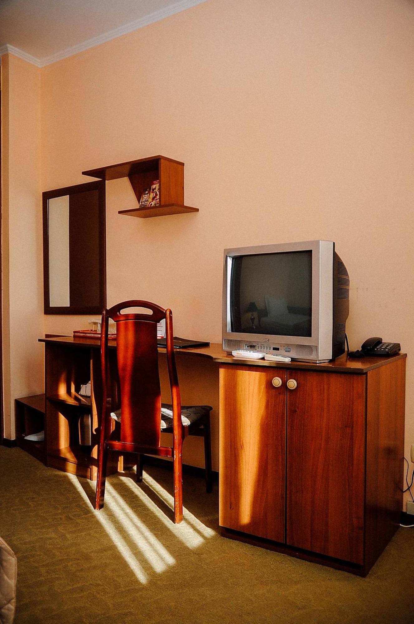 Dostyk Hotel Sjymkent Exteriör bild