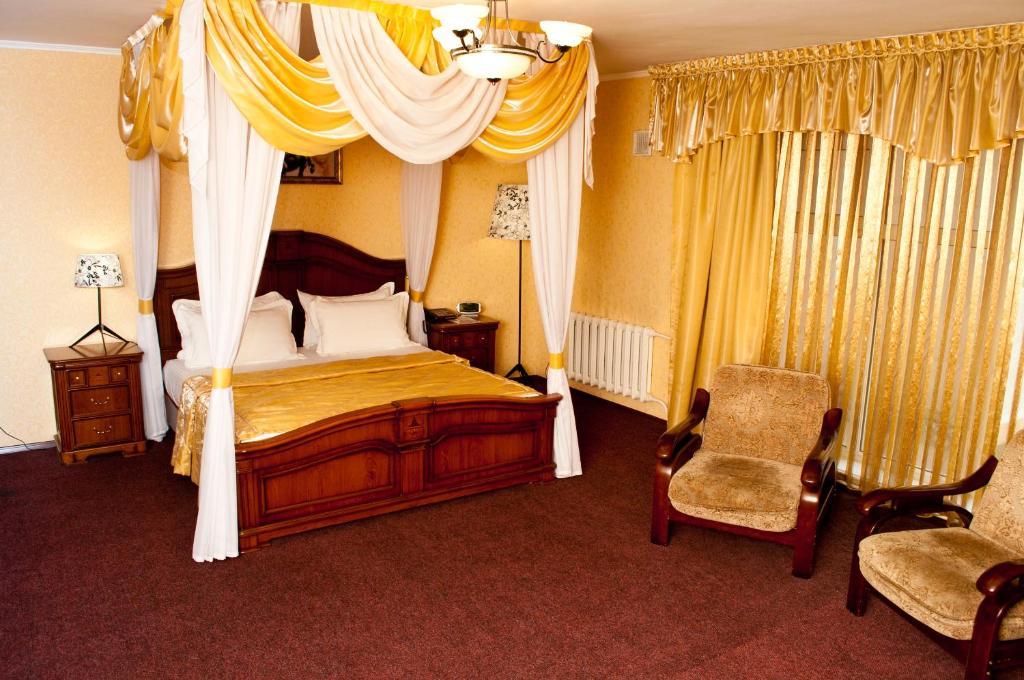 Dostyk Hotel Sjymkent Exteriör bild
