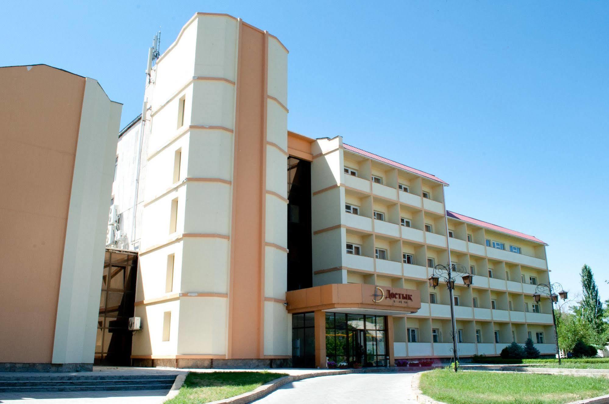 Dostyk Hotel Sjymkent Exteriör bild